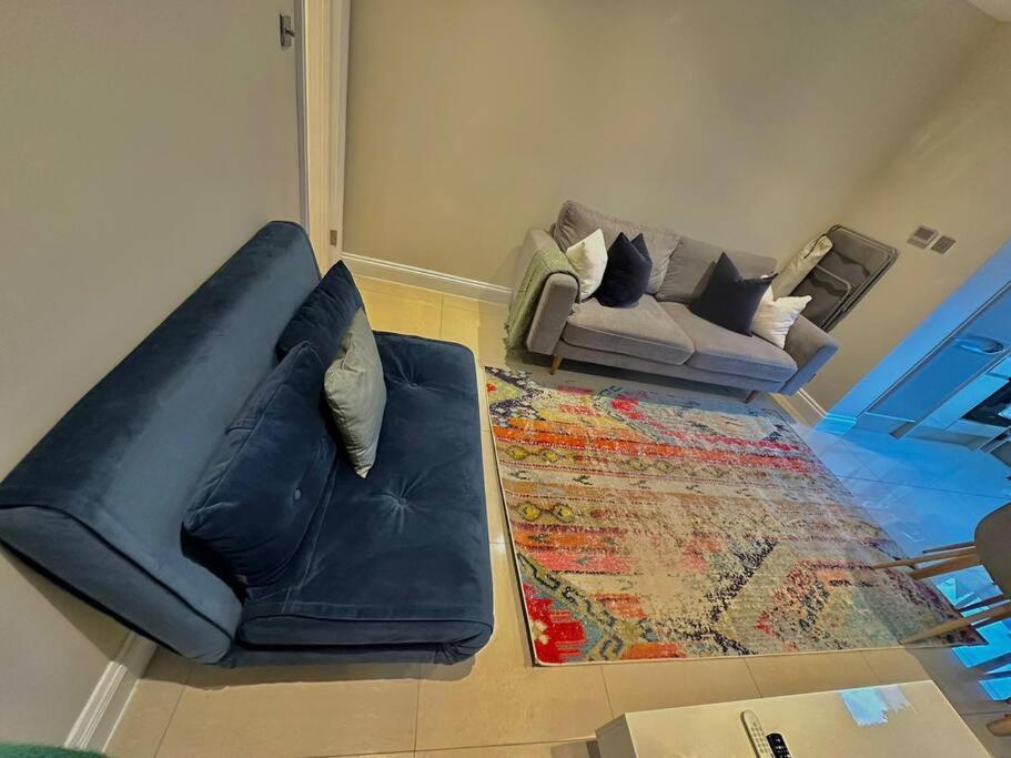 Lovely 2 Bedroom Ground Floor Flat With Garden. Лондон Экстерьер фото