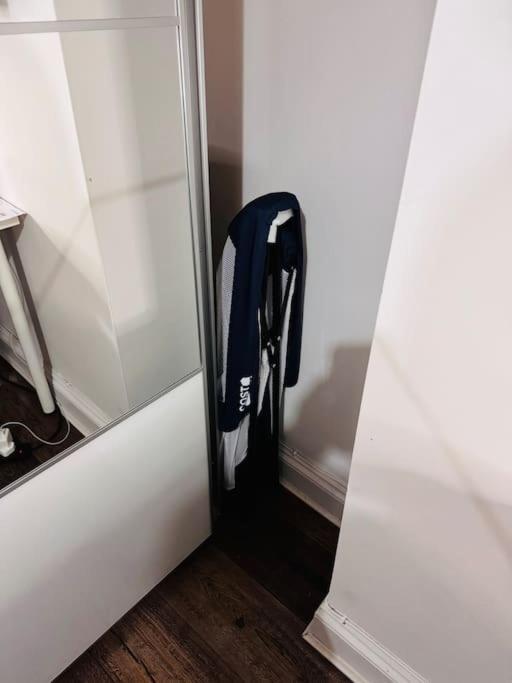 Lovely 2 Bedroom Ground Floor Flat With Garden. Лондон Экстерьер фото